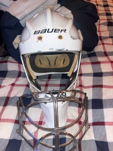 Used Bauer Profile 960 XPM Goalie Mask Size S/M