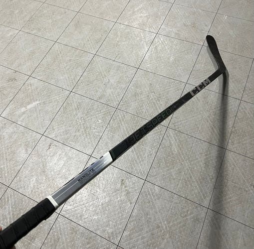 Intermediate Left Hand P29  Jetspeed FT6 Pro Hockey Stick