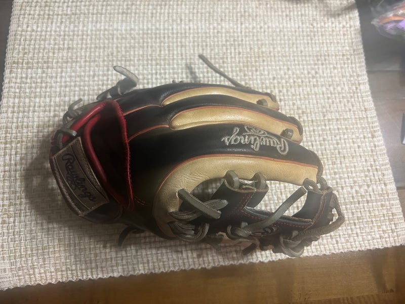 Used Infield 11.5" Heart of the Hide Baseball Glove