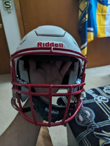 Adult Medium Riddell SpeedFlex Helmet