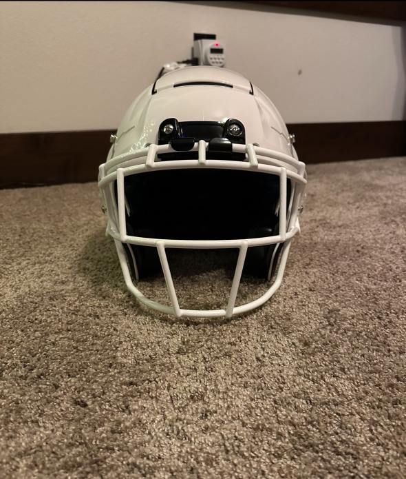 Schutt F7 LX1 Youth Football Helmet Face Mask Included Color: White  Size: Large