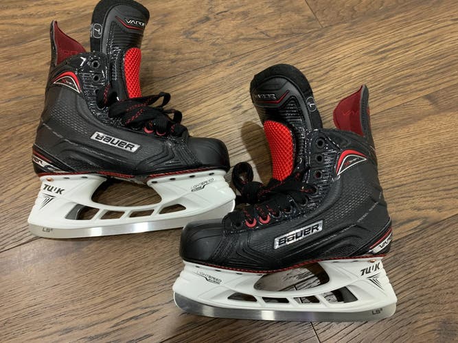 New Senior Bauer Vapor X Shift Hockey Skates Regular Width Size 7D