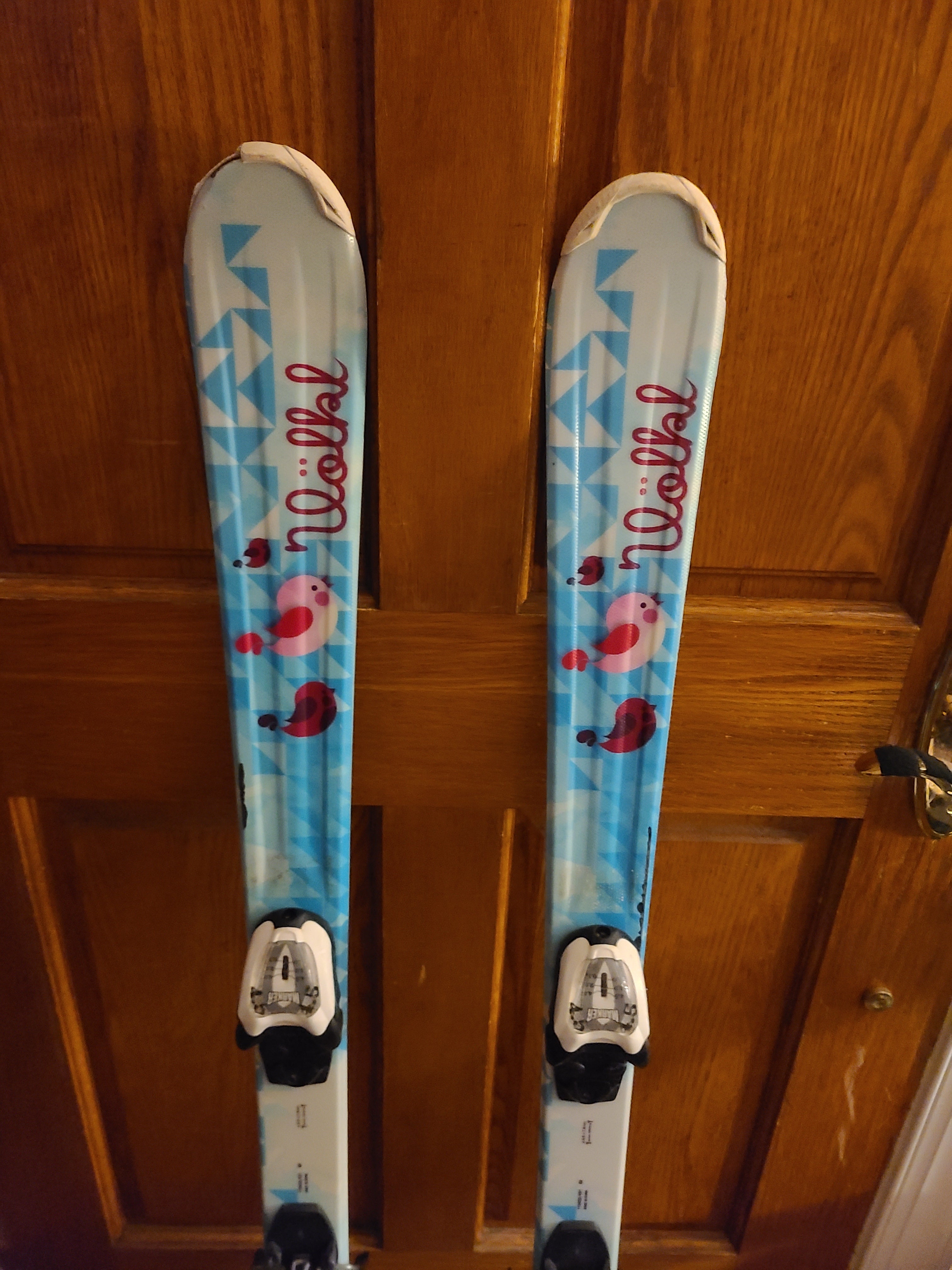 VOLKL Chica Girls 130 cm skis with Marker Adjustable Bindings 