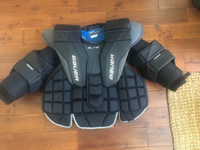 Used Medium Bauer Elite Goalie Chest Protector