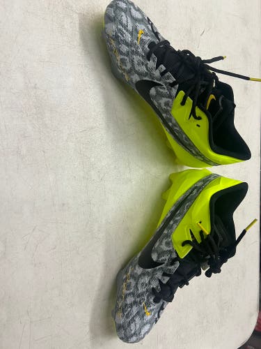 Nike vapor football cleats size 11.5