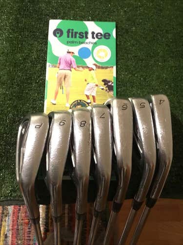 TaylorMade R9 Irons Set (4-PW) Extra Stiff KBS Tour Steel Shafts
