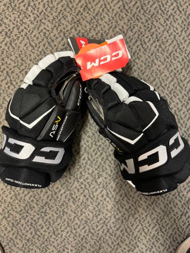 CCM Black Tacks AS-V 14” gloves