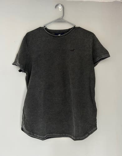 Men’s Medium Hollister Shirt