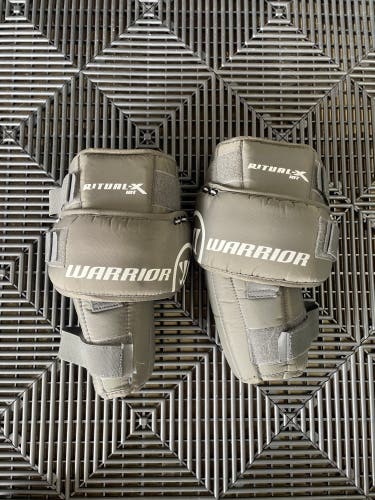 Like New Warrior Ritual-X Hockey Goalie Knee Pads Intermediate