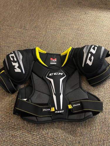 New CCM Tacks 9550 Chest Protector