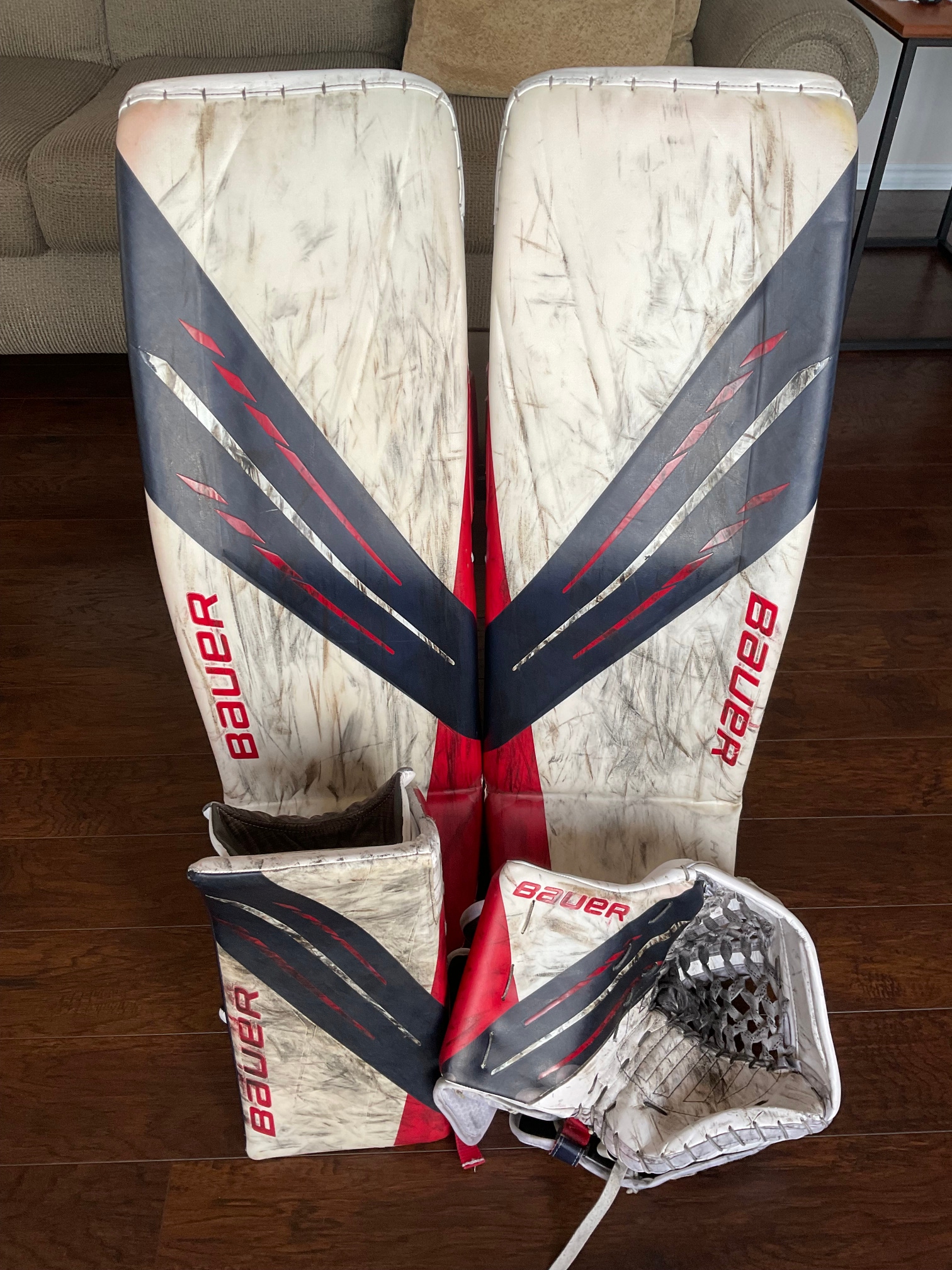 Bauer Hyperlite/Ultrasonic Goalie Pads, Glove, & Blocker - XL