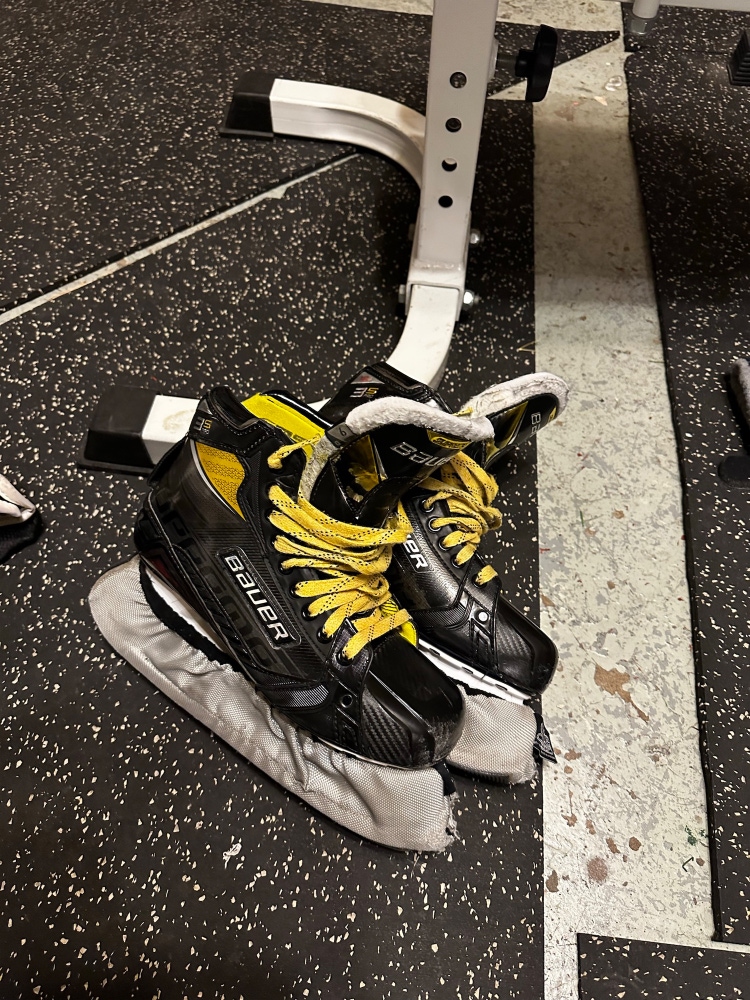 Used Bauer Regular Width  Size 9 Supreme 3S pro Hockey Goalie Skates