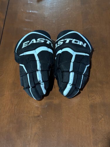 Junior Easton 11" Stealth Gloves