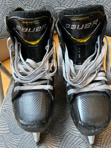 Senior Used Bauer Supreme UltraSonic Hockey Goalie Skates Regular Width Size 11