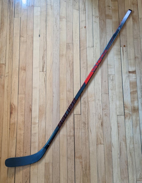 Senior Right Hand Bauer Vapor X3.7 Hockey Stick P88