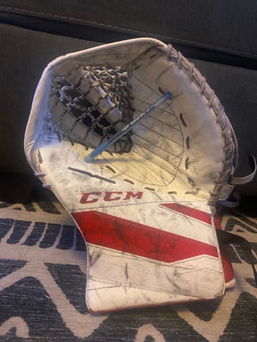 Ccm e3.5 goalie glove