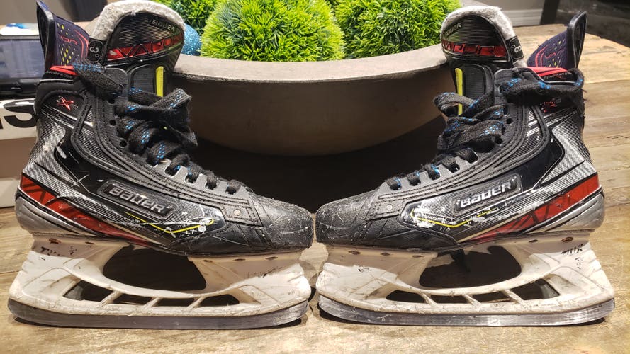 Junior Used Bauer Vapor 2X Pro Hockey Skates Regular Width Size 3