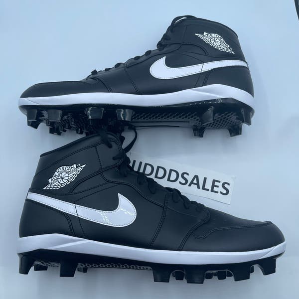 Nike Air Jordan 1 Retro MCS Baseball Cleats Black Molded AV5354-001
Men\'s Sz 16 Air Jordan 1 High Retro MCS Black White Baseball Cleats  main image 4