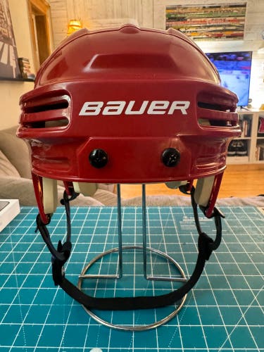 Bauer 4500 XL Hockey Helmet (Red)
