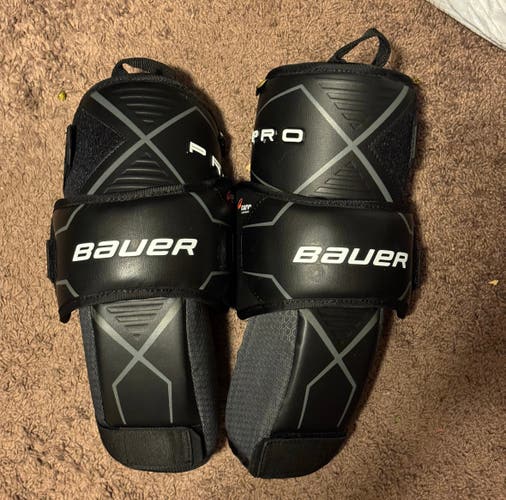 Bauer Hockey Goalie Knee Guards