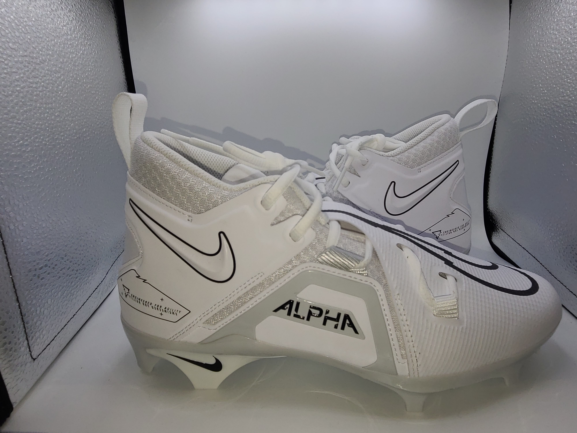 Nike Alpha Menace Pro 3 White Pure Platinum Football Cleats Mens Size 7.5