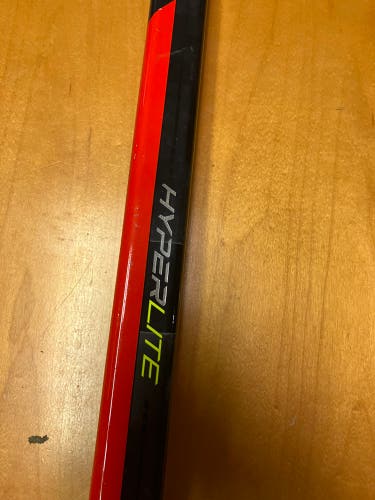 New Right Handed P92 Vapor Hyperlite Hockey Stick