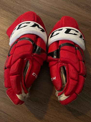 15” CCM HG10KN Senior Hockey Gloves
