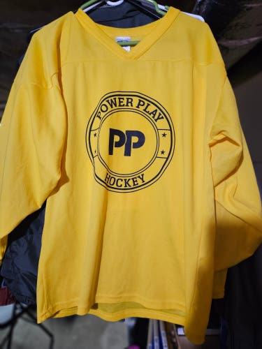 Yellow Used Small Men's Jersey