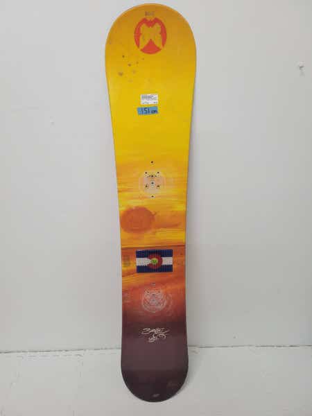 burton cruise 155 snowboard Blossom get added durability and superior wax absorption for greater overall glide Men's Burton Snowboards & Gear