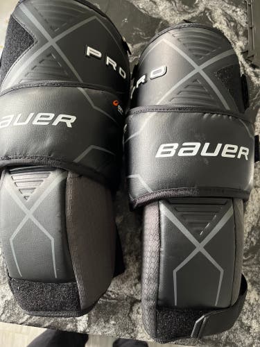 Bauer Pro Knee Guard