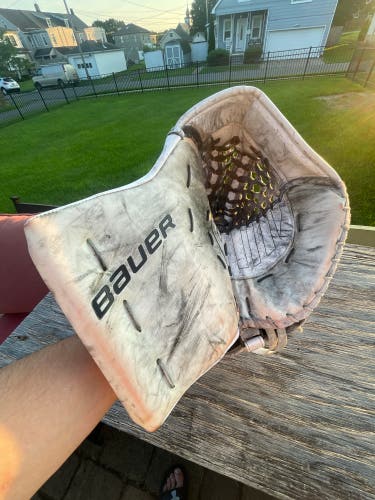 Bauer Pro-stock ultrasonic goalie glove