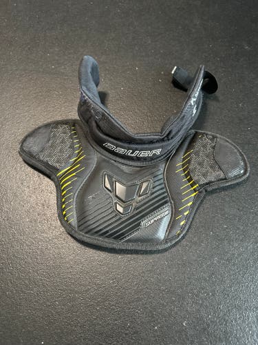 Used Bauer Bauer Jr. S/M Goalie Neck Protector