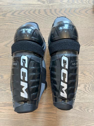 Youth Used CCM AS 580 12" Shin Pads