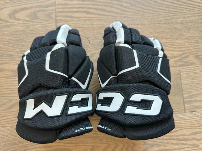 Used CCM Tacks AS 580 Gloves 10"