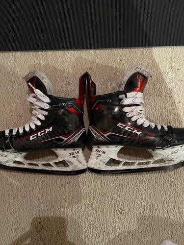 Senior CCM Regular Width  Pro Stock 7.5 JetSpeed FT1 Hockey Skates