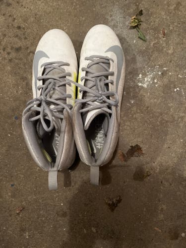 Used Size 12 (Women's 13) Nike Huarache
