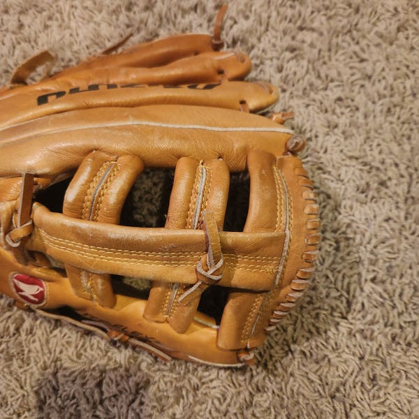 Mizuno Right Hand Throw Professional Model Lite Flex MM5075