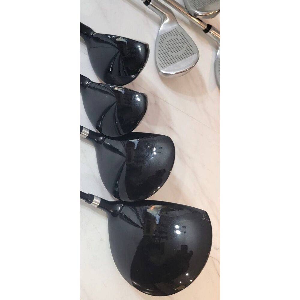 BARELY USED! Zevo Z450 Men's Golf Set With Golf Bag / Regular Flex