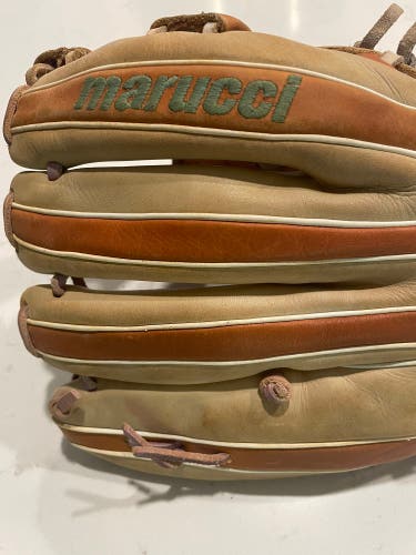 Marucci Acadia Right Hand Throw 12" Softball Glove