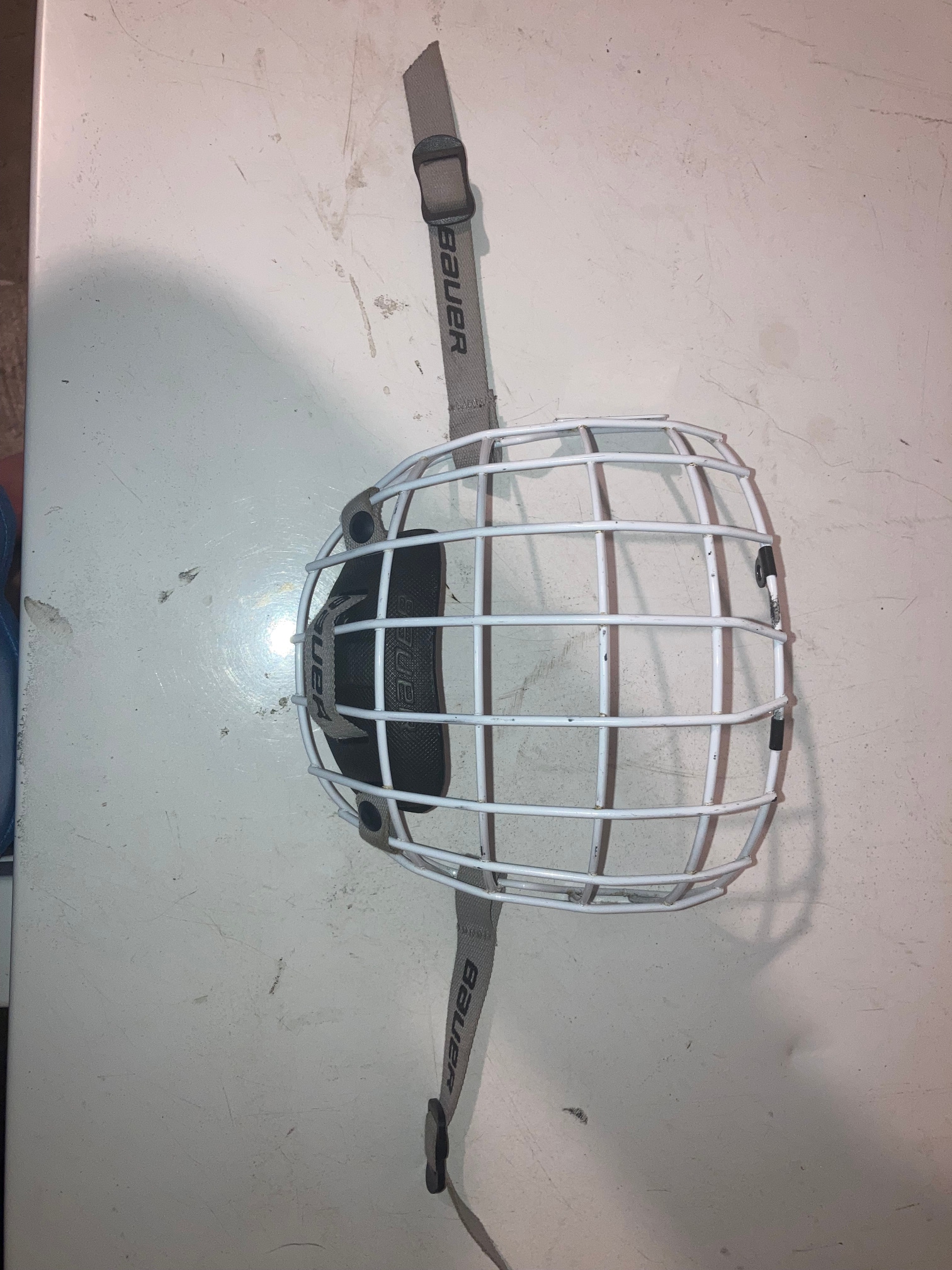 Used Small Bauer FM5100 Full Cage white
