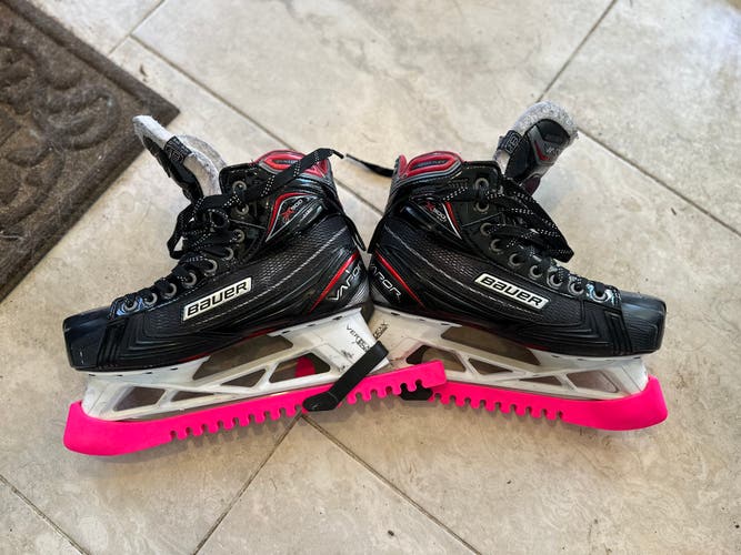 Bauer Vapor X900 Goalie Skates Size 8.5 Excellent Condition