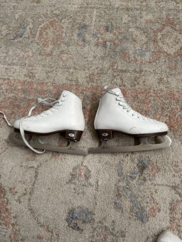 Riddell Opal Figure skates