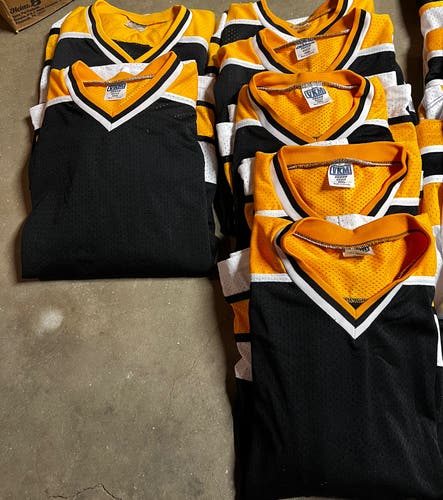 7 New Black And gold Hockey jerseys