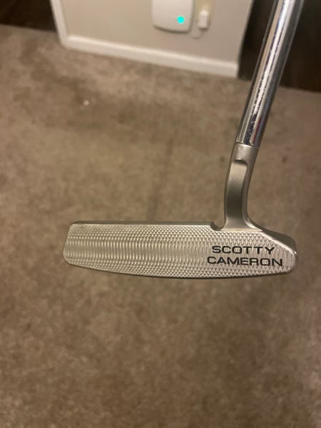 Used Right Handed Select Newport 2.5 Putter