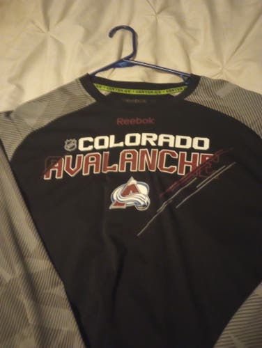 Colorado Avalanche hockey shirt