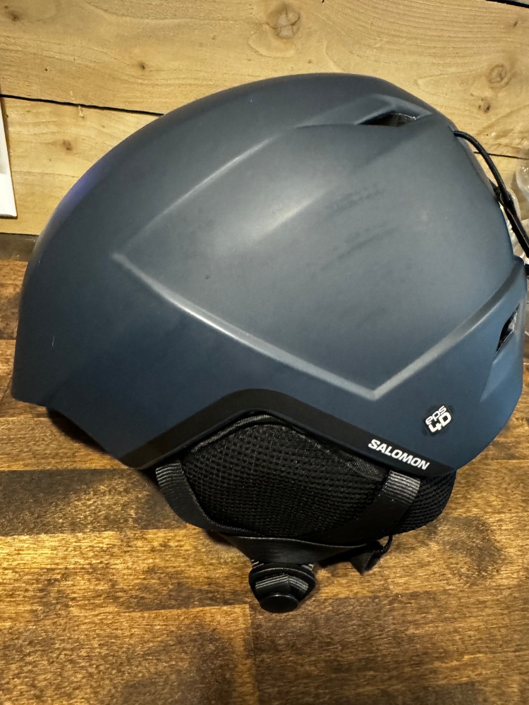 Unisex Salomon Helmet