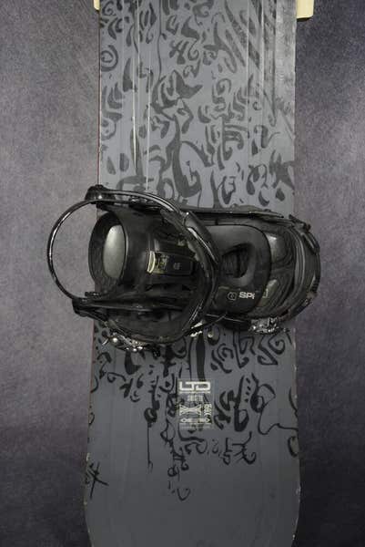 LTD SINISTER SNOWBOARD SIZE 159 CM WITH RIDE LARGE BINDINGS