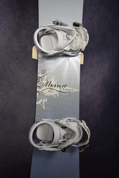MORROW LOTUS SNOWBOARD SIZE 154 CM WITH NEW RIDE LARGE
