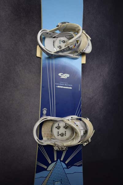 BURTON - momo　BURTON CARA BETH BURNSIDE 140cm Burton Snowboard By Cara-Beth Burnside 140cm & A CAT! Rare