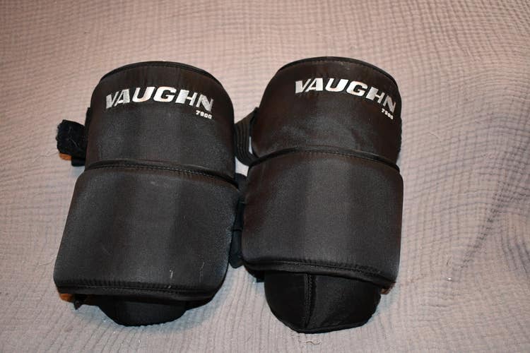 Vaughn Goalie Knee and thigh guard